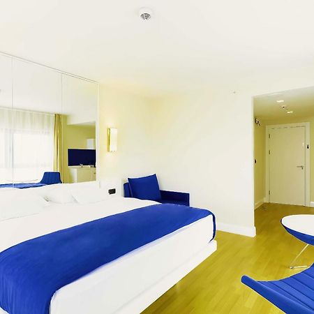 Orbi City Batumi With Sea View Bagian luar foto
