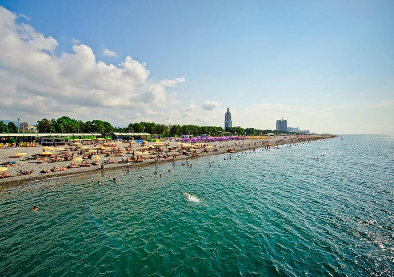 Orbi City Batumi With Sea View Bagian luar foto