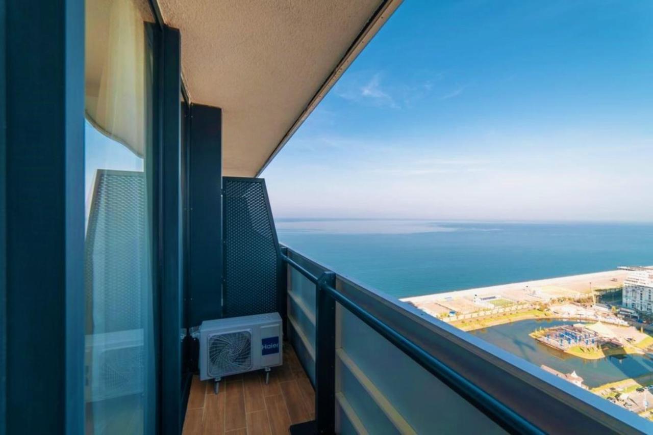Orbi City Batumi With Sea View Bagian luar foto