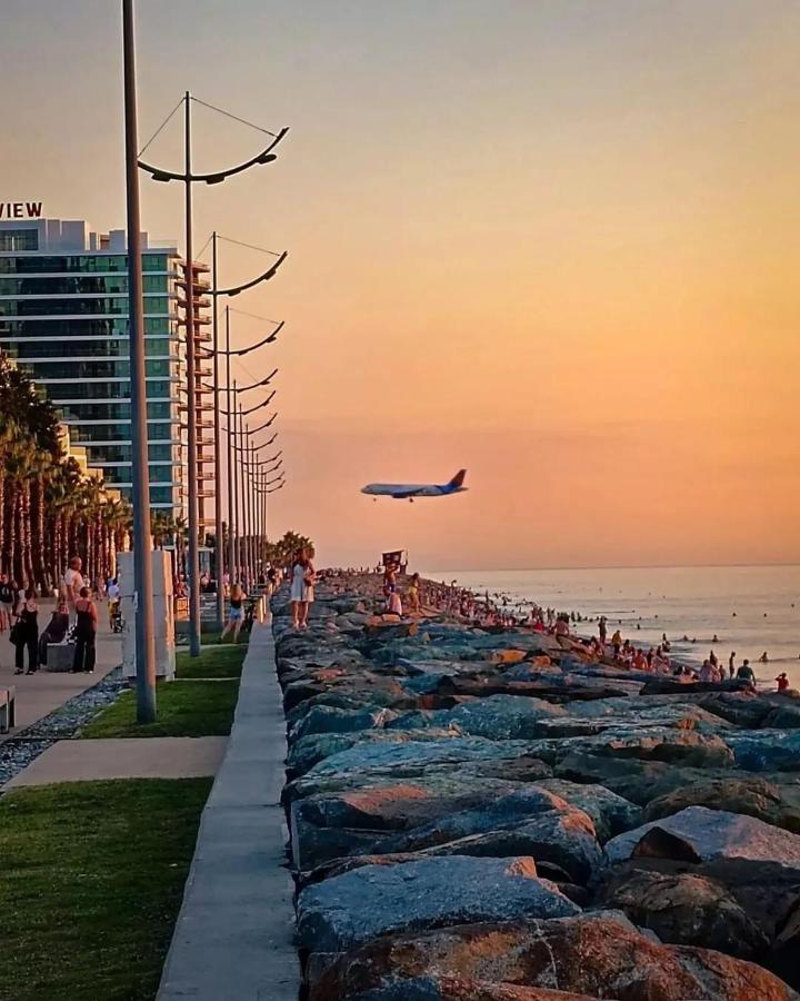 Orbi City Batumi With Sea View Bagian luar foto